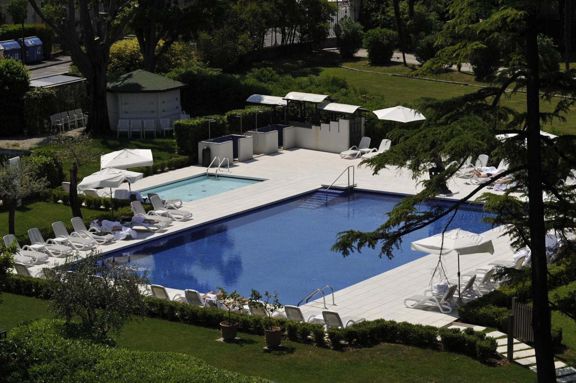 Hotel Acquaviva Del Garda Desenzano del Garda Exterior photo